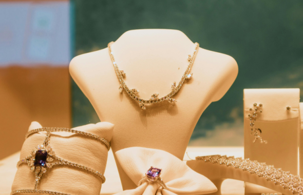 Top 5 Shopify Engraving Apps for Custom Jewelry, Gifts in 2026